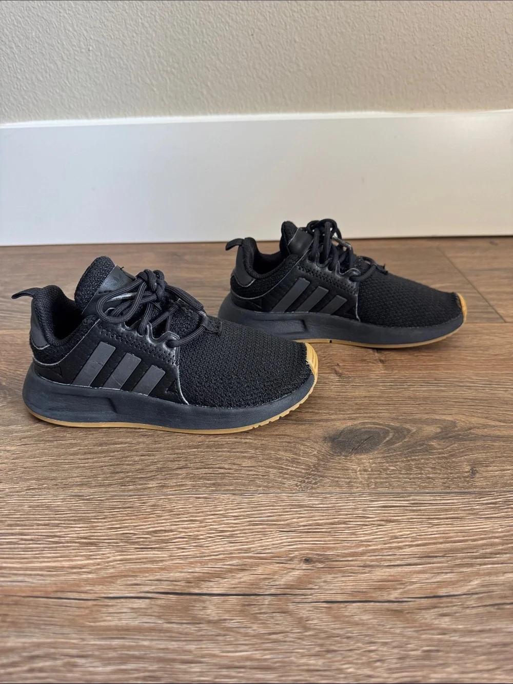 adidas Kids Black Sneakers with Gum Sole 11